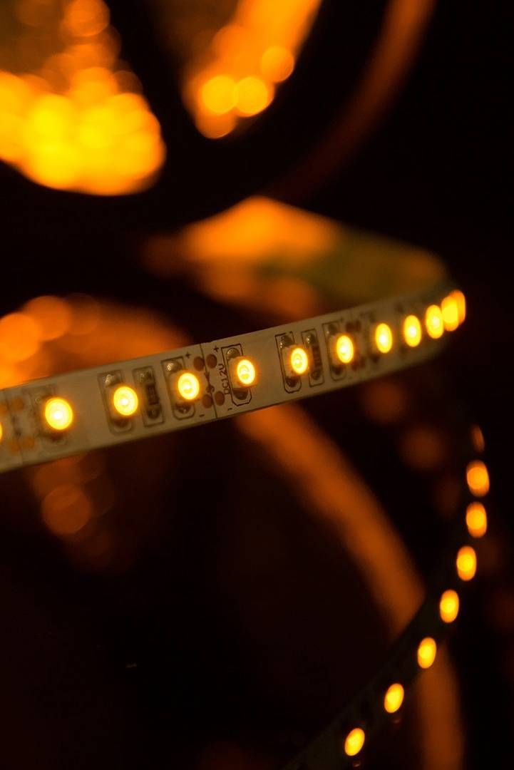 фото лента swg 9,6w/m 120led/m 3528smd желтый 5m swg3120-12-9.6-y-м 009246 | 220svet.ru